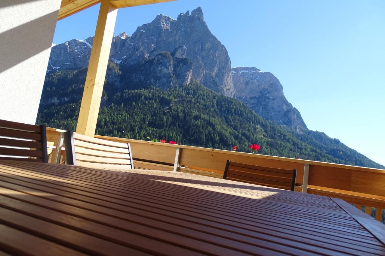 Schmalzlhof Apartment Siusi Bagian luar foto